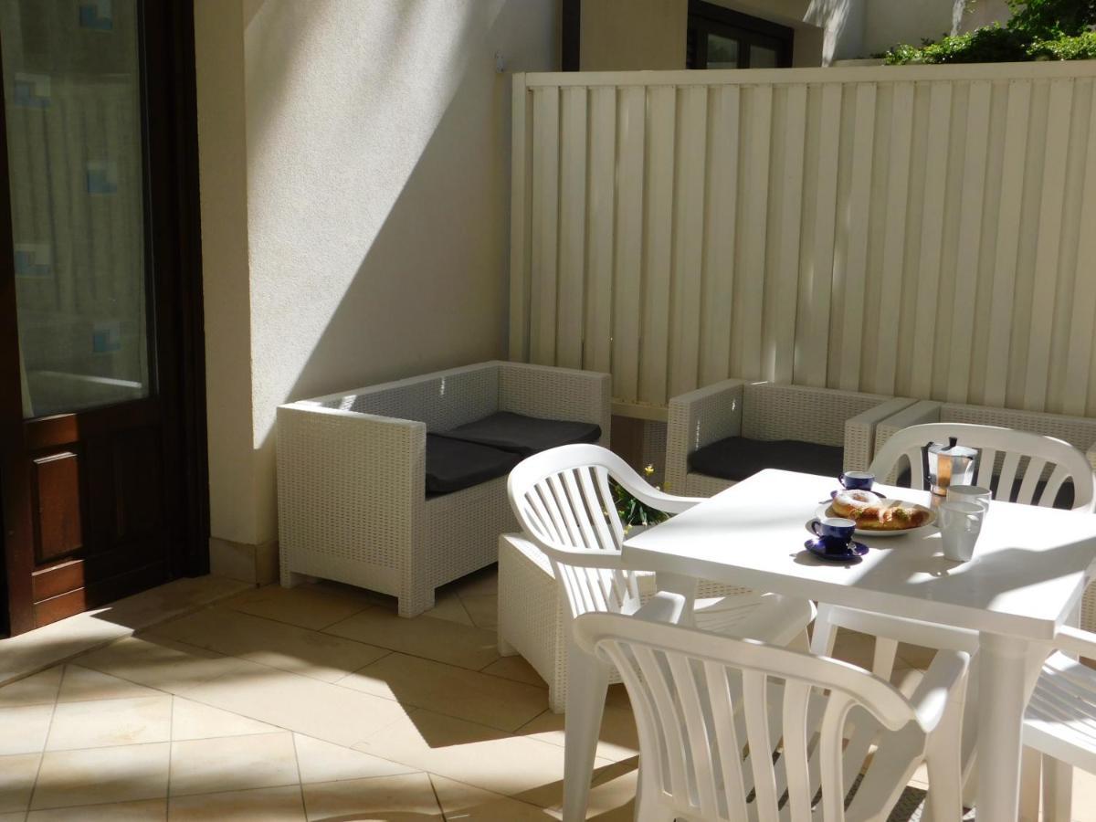 Elisir Aparthotel 2*